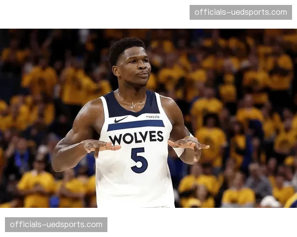 爱德华兹膝盖伤势影响奖项评选，无缘MVP最佳阵容门槛