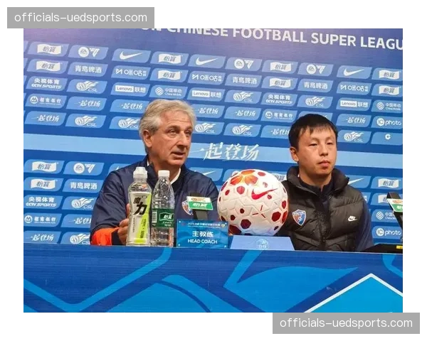 玉昆主场三球溃败 后防线连续失误致惨痛失利